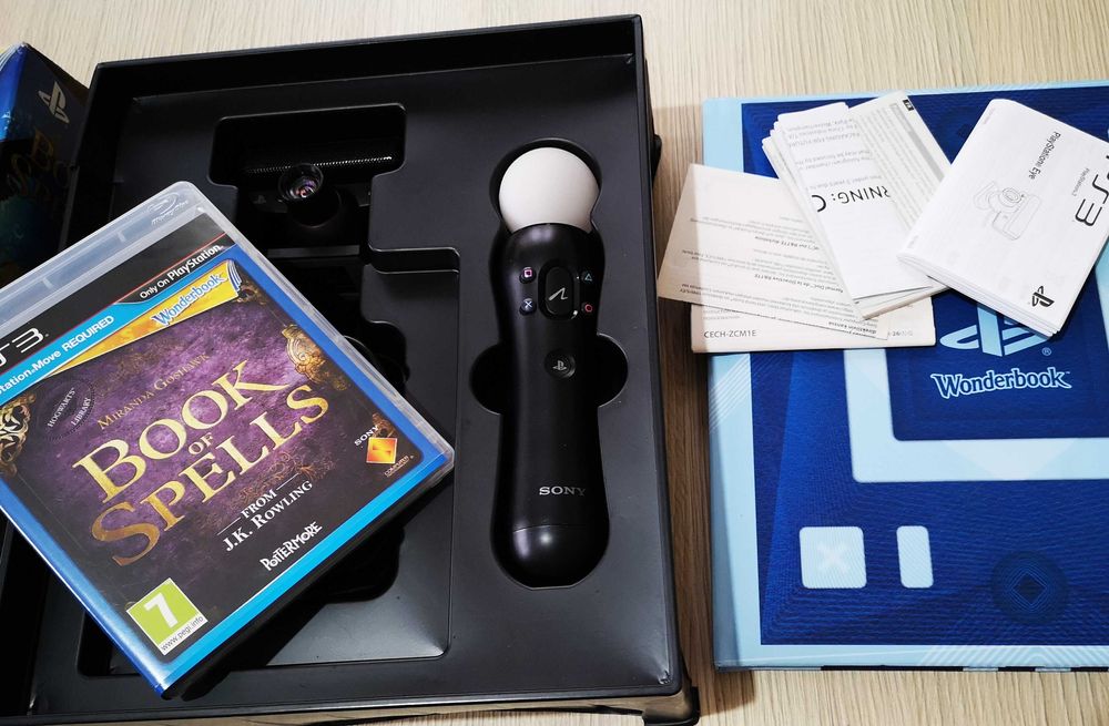PS3 Wonderbook: BOOK OF SPELLS Контролер + камера + книга и диск