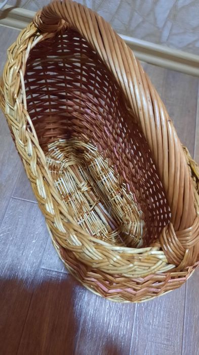 Продам корзину из лозы