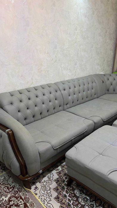 диван угловой для гостиной как новый divan mehmonxonaga idealniy xolat