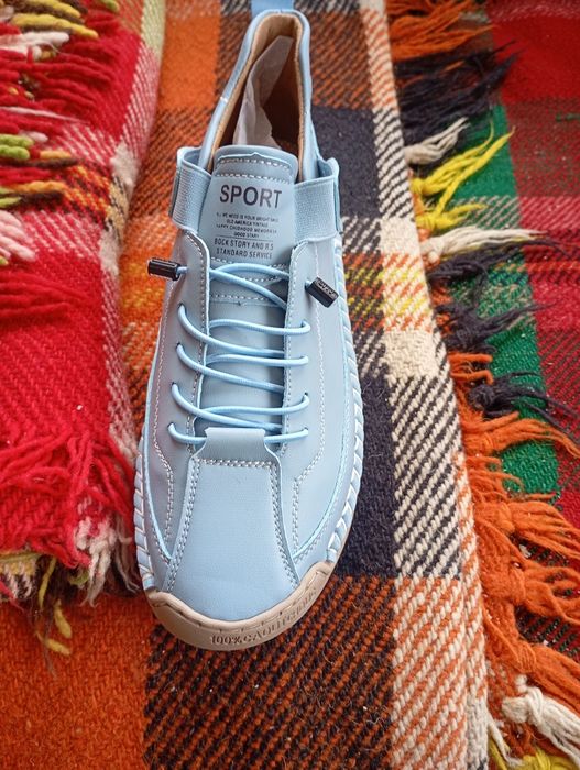 Обувки 41 номер 100% каучук , удобни