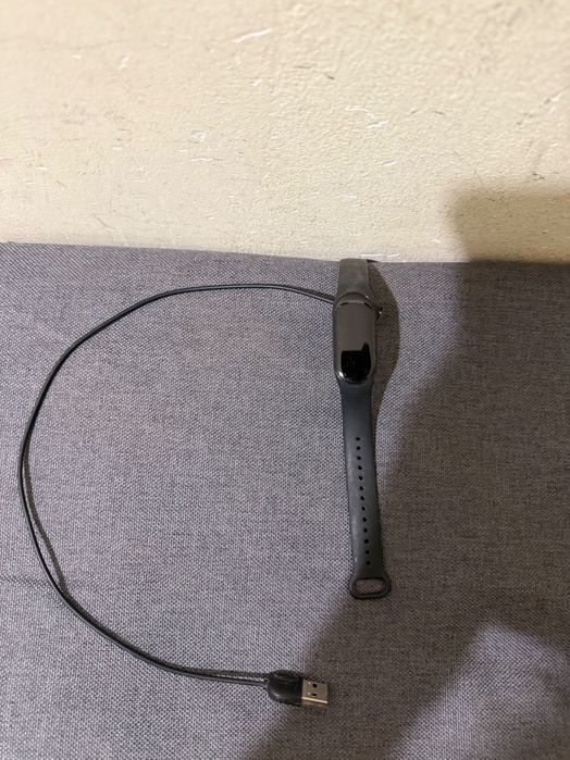 Фитнес гривна Xiaomi Mi Band 7 + зарядно