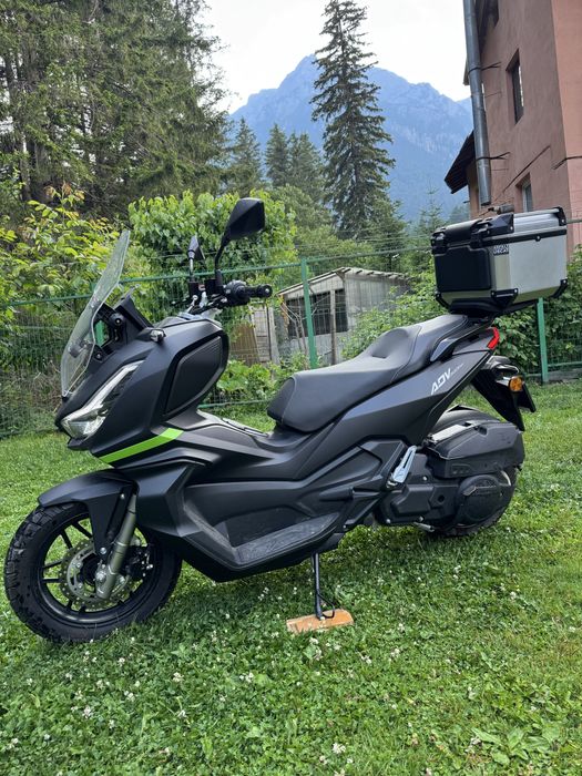 De vanzare scuter linhai adv bruk 125
