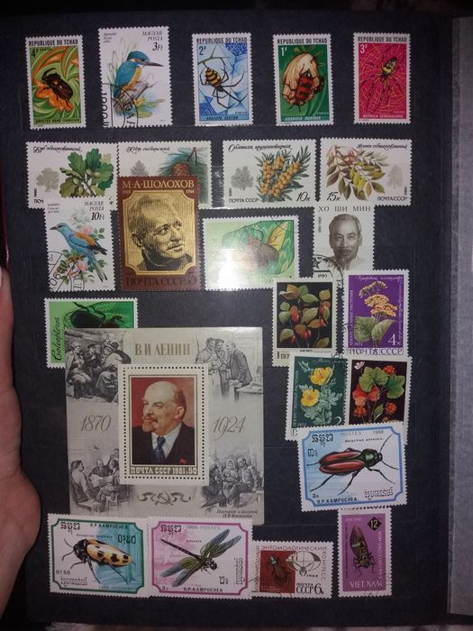 Продам разные ,значки,марки и т.д