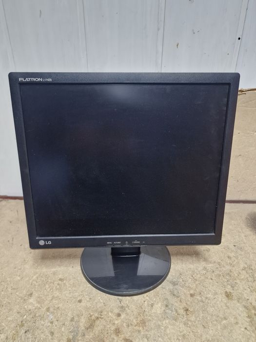 Монитор компьютерный 17"