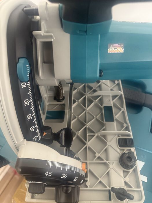 Погружная пила Makita SP6000J SP6000 Макита SP6000J