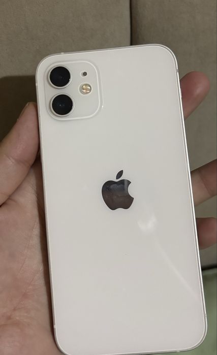 Продам Iphone 12  128 ГБ
