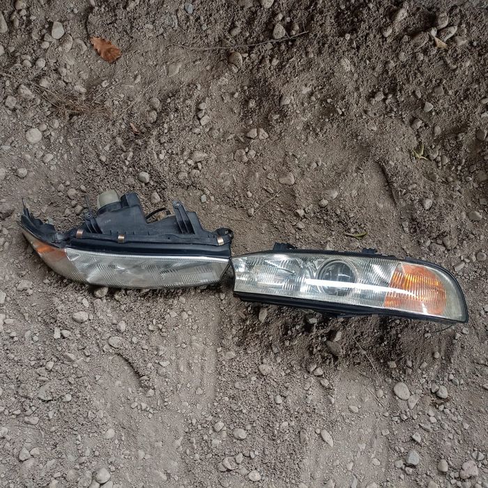 Продам фары привозные  Субару