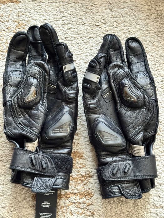 Мото екип Revit Cayenne Pro