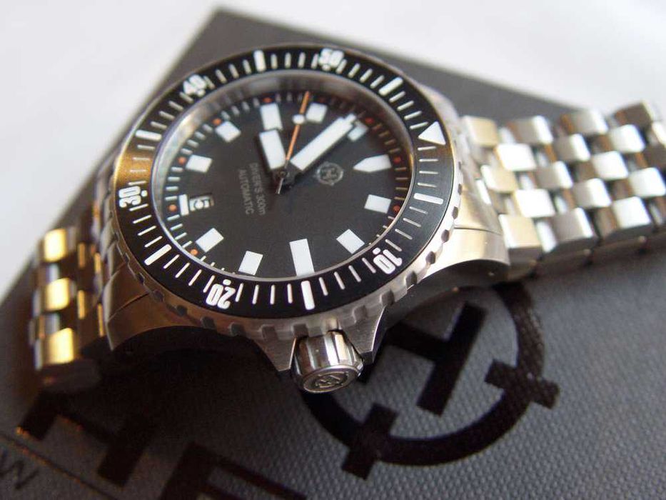 Helm Vanuatu automatic, 300m професионален дайвър, разменям