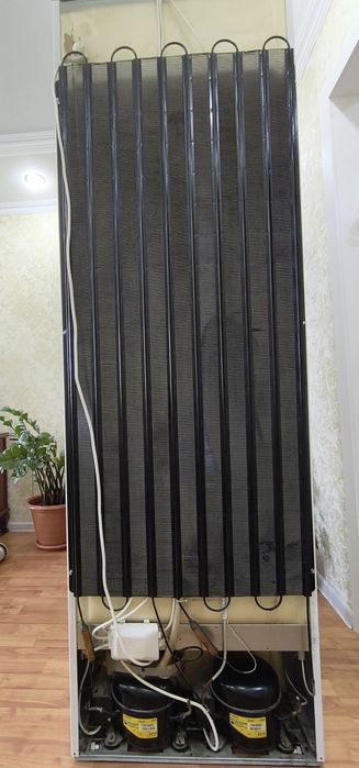 Холодильник Indesit