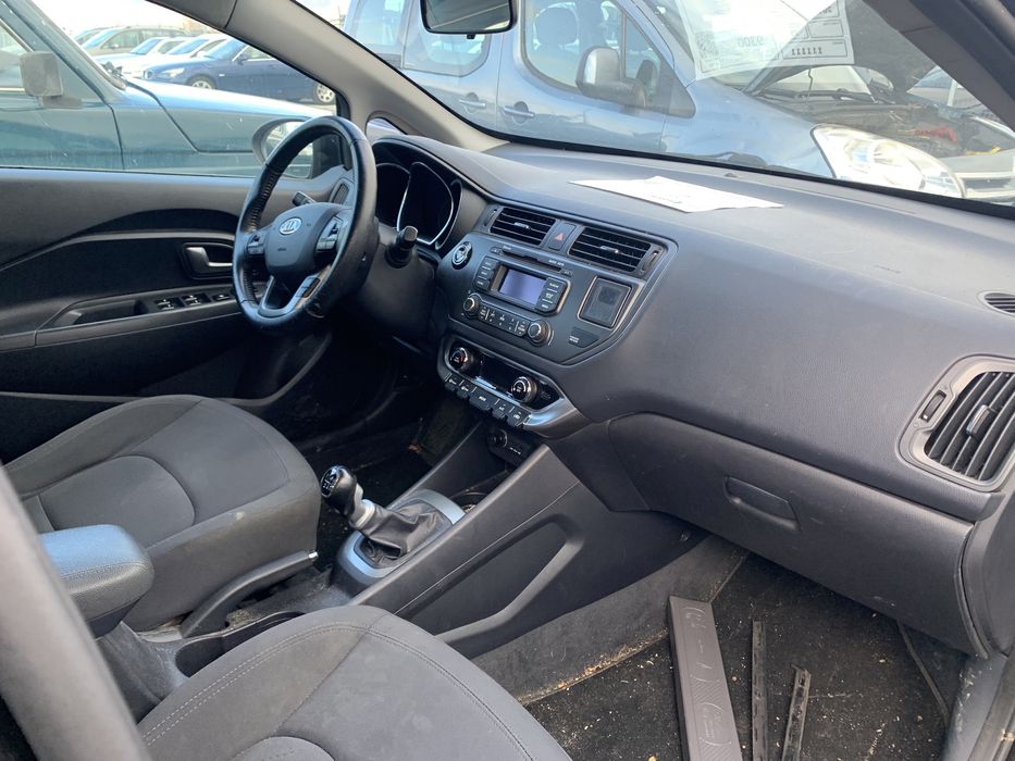 Kia Rio 1.1CRDI/75hp/2012г,На части