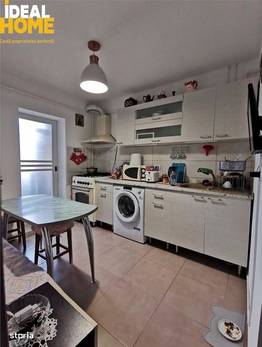 Apartament 1 Camera Decomandat Bl 1980 Tatarasi