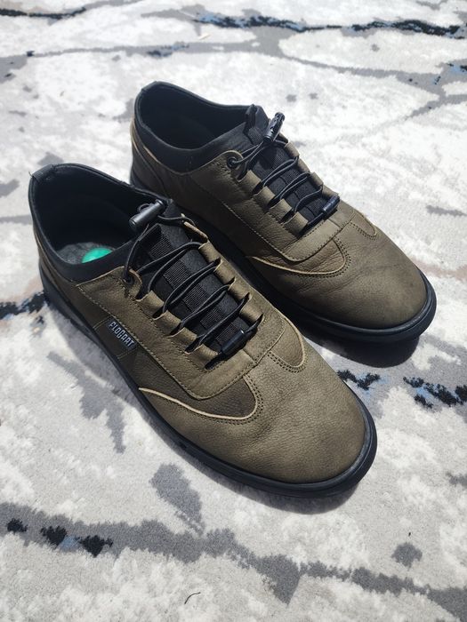 Erkaklar oyoq kiyimi