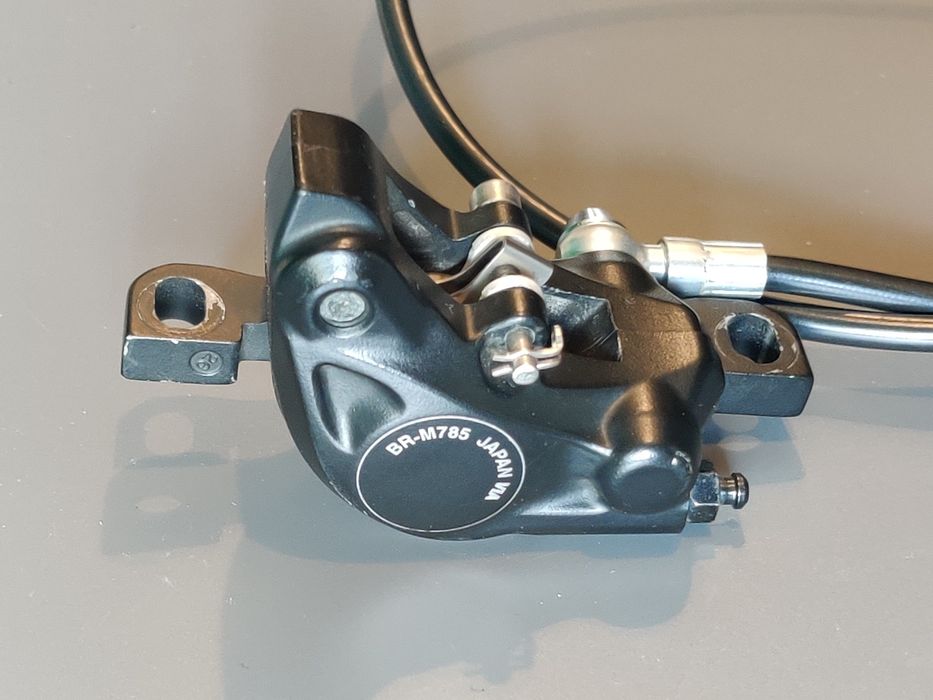 Shimano Deore XT BL-T785 + BR-M785 + SM-BH90 + G03A Set Frane pe Disc Fata + Spate