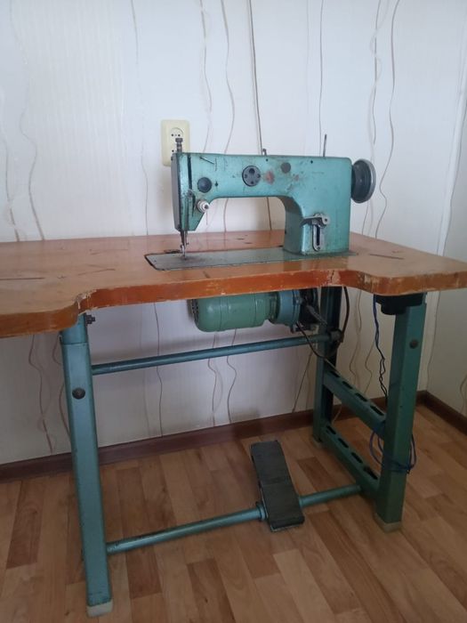 Машинка швейная пром