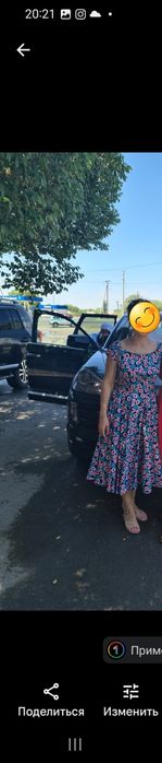 Красивые платья в отличном состоянии