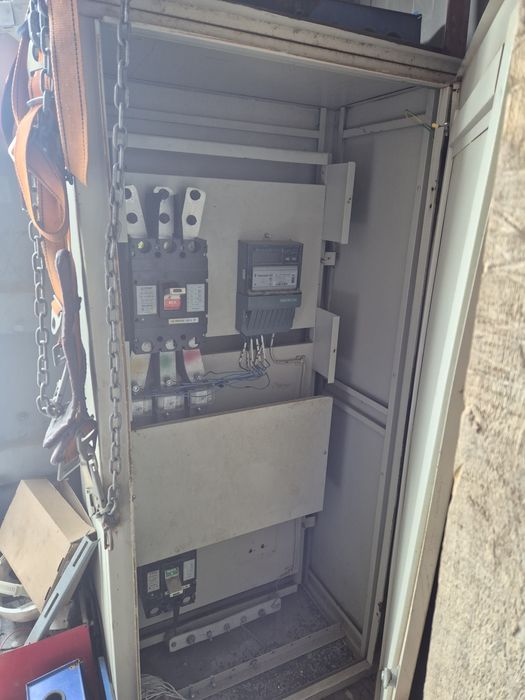 Продам щит с счетчиком,  тт, и автоматами