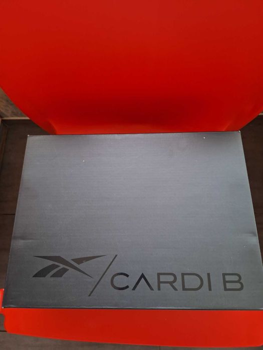 Дамски маратонки Reebok Club C Cardi V2 Номер 40