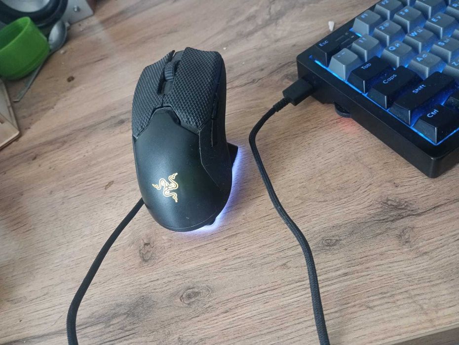 Мышь Razer Viper Ultimate with Charging Dock черный