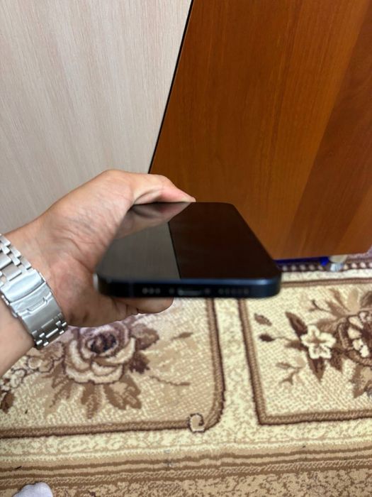Продам или обменяю 12 айфон