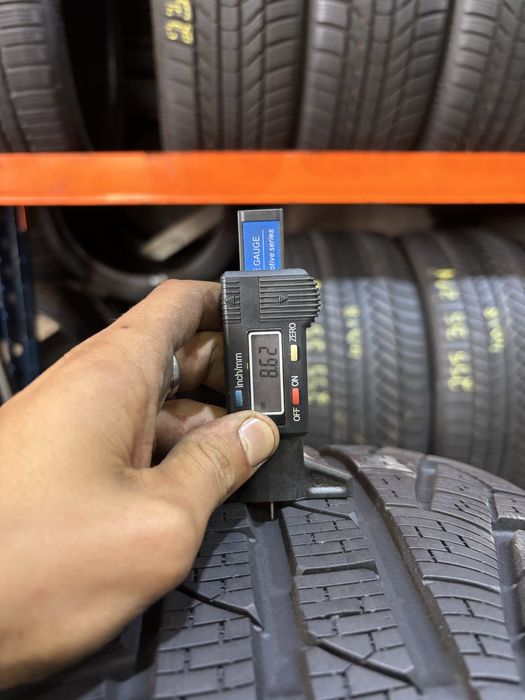 Anvelope Iarna 235/50/19 Pirelli SottoZero 235 50 19 R19