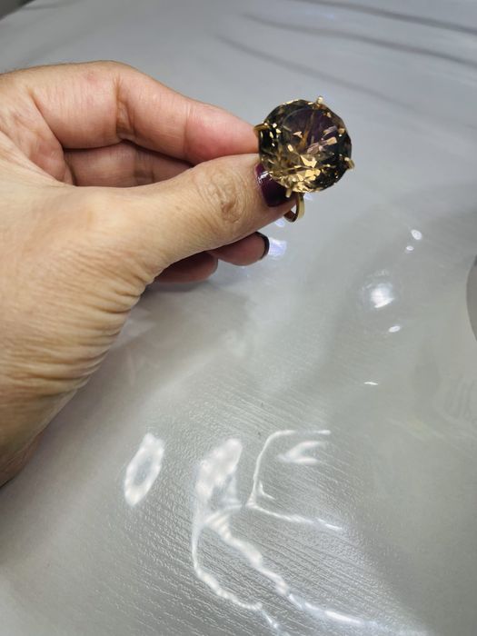 Золотое кольцо с камнем раухтопаз