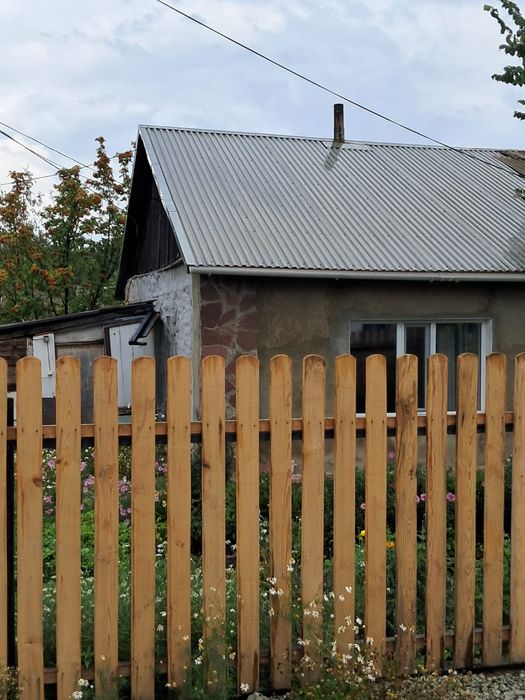 Продам уютный дом у леса ,