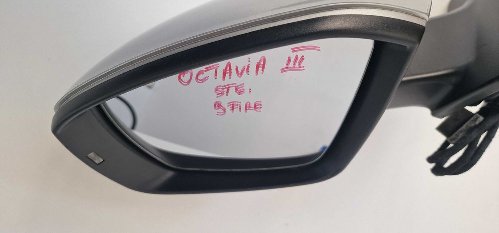 Oglinda Stanga Skoda Octavia 3 2013-2016 9 Fire
