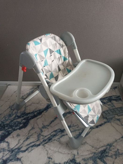 Bolalar uchun ovqatlanadigan ustolchik