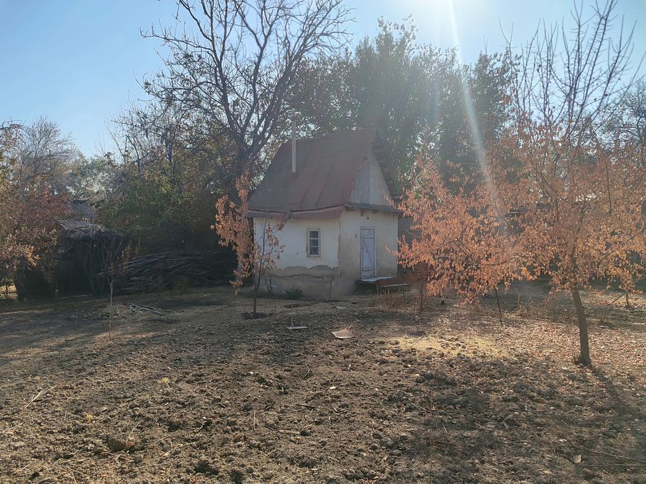 Продаётся 8 соток кадастровый участок за городом