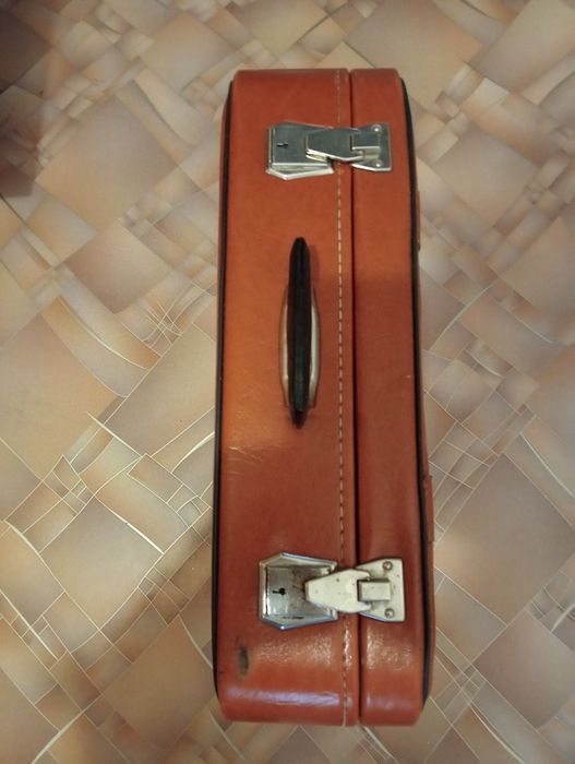 Продаються   ретро  чемоданы  СССР.