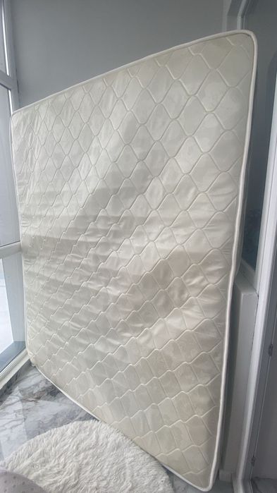 Продам матрас б/у