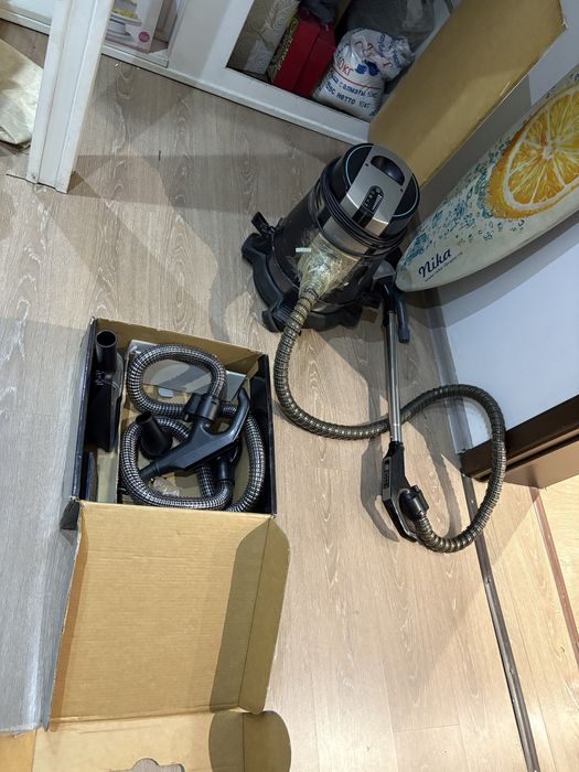 Пылесос aura roboclein срочно торг