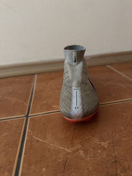 Бутонки Nike Mercurial