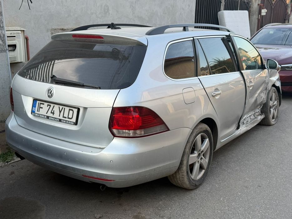VOLKSWAGEN Golf 2012 — imagine 4
