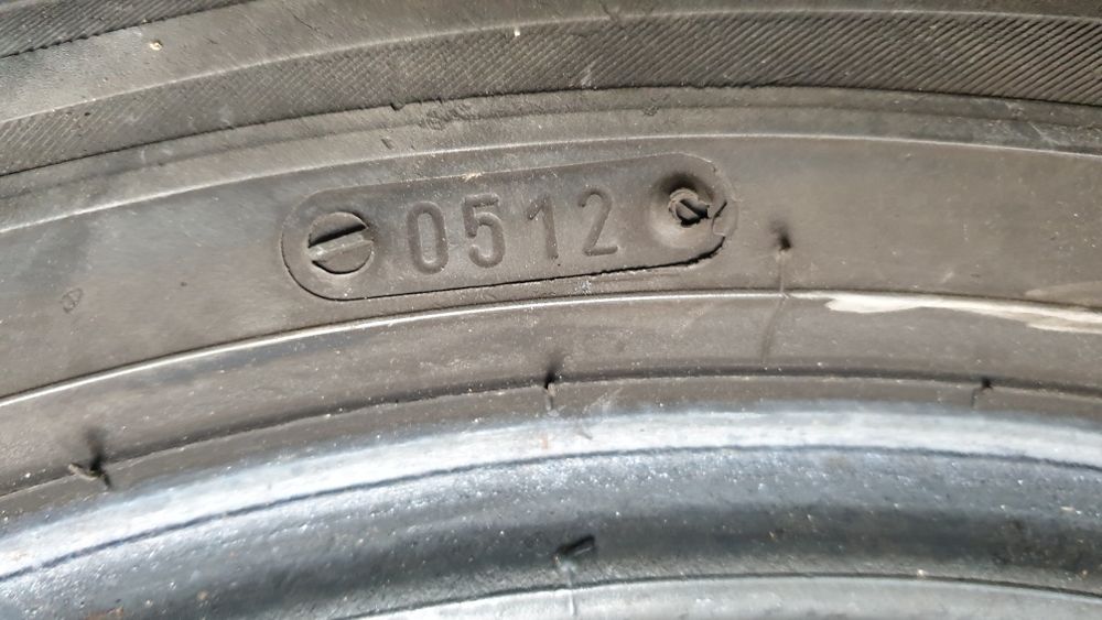 Гуми 195 50 15 .