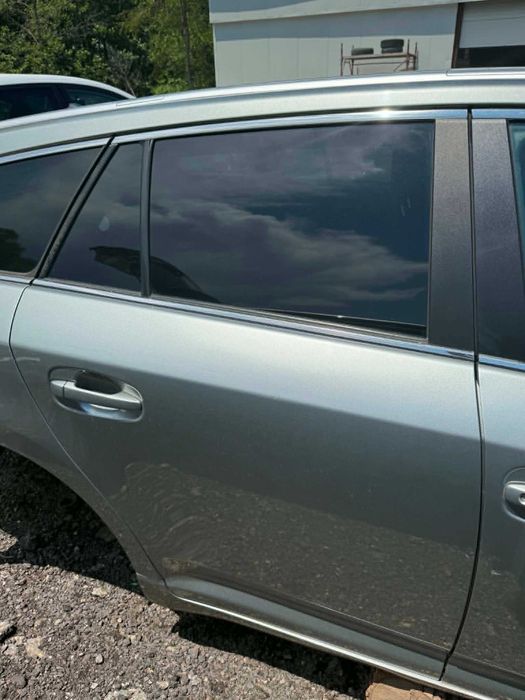Предни и задни врати за Toyota Avensis 2009-2014г комби