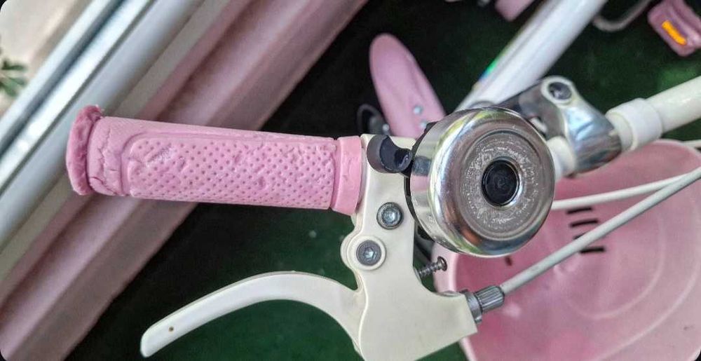 Розово,детско колело 12