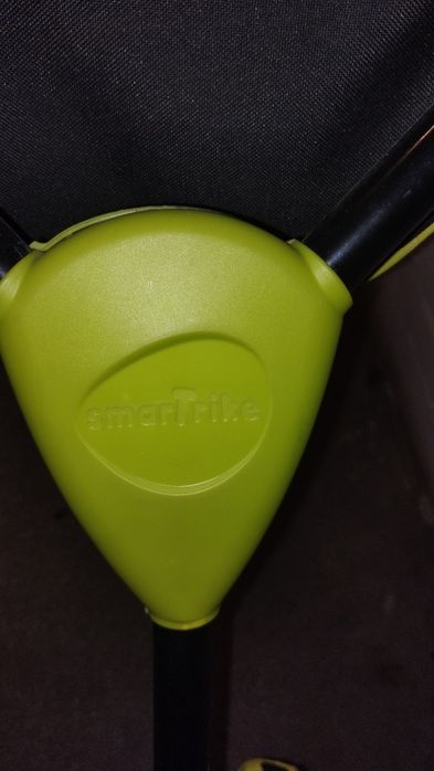 Vând tricicleta copii