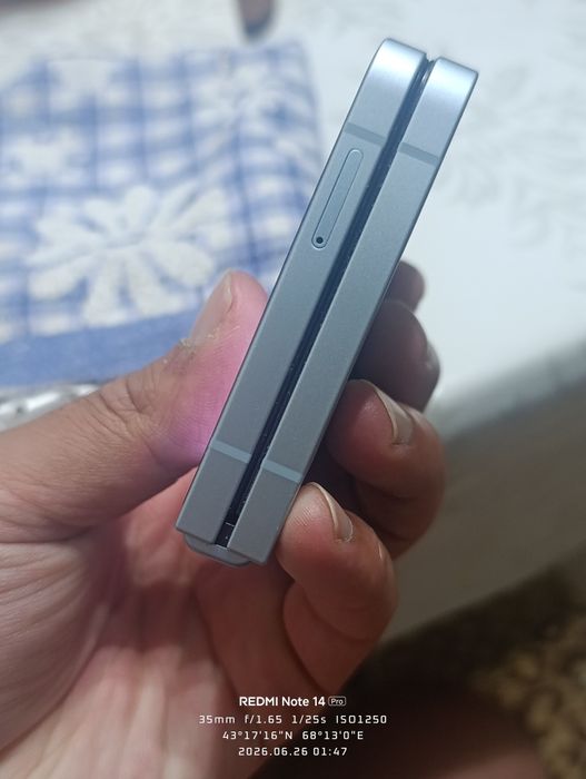 Samsung Z flip 6