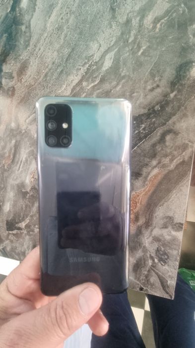 Samsung M31s  biz despliya