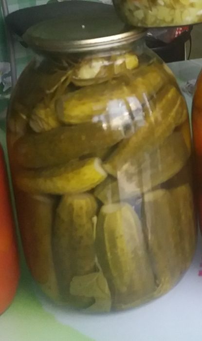 Огурцы маринованные