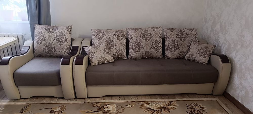 Продам  набор диванов