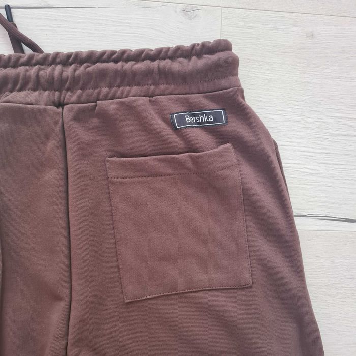 Панталони Бершка
