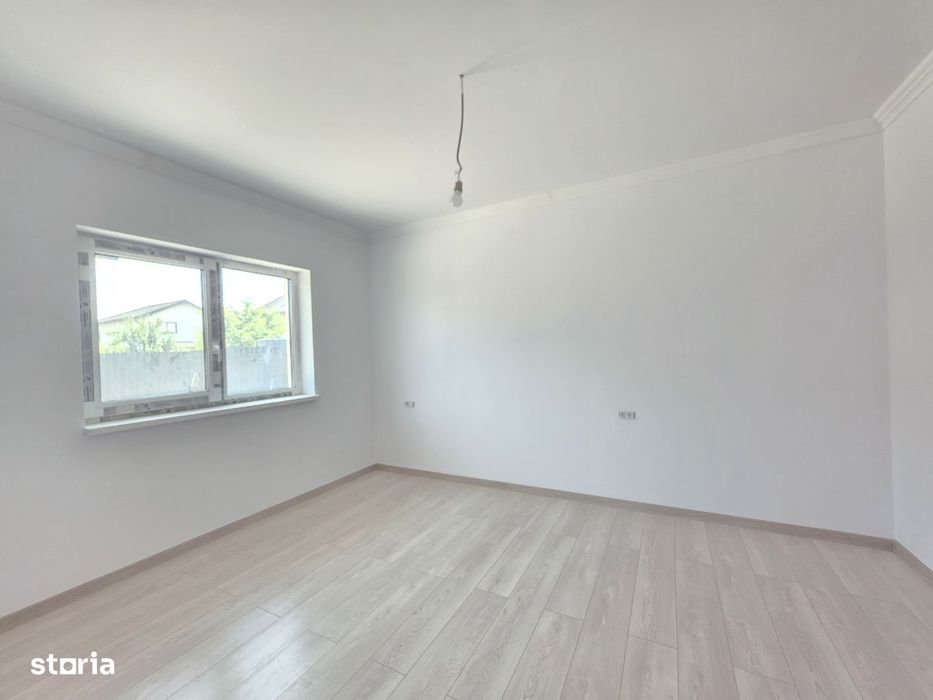 Casa tip duplex cu 4 camere, cartier Izvor, Tarlungeni