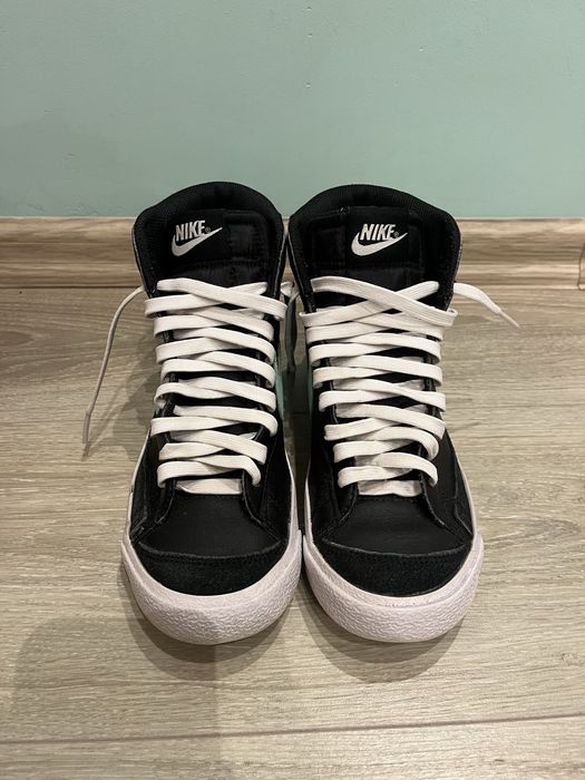 Adidasi nike blaze