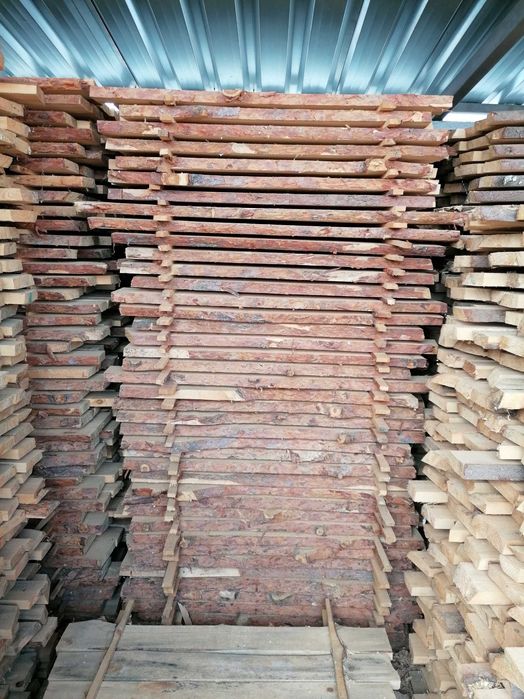 Сух дървен материал от бял бор