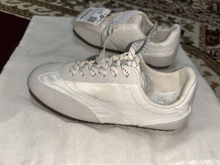 Original ZARA SNEKAERS 31 razmer