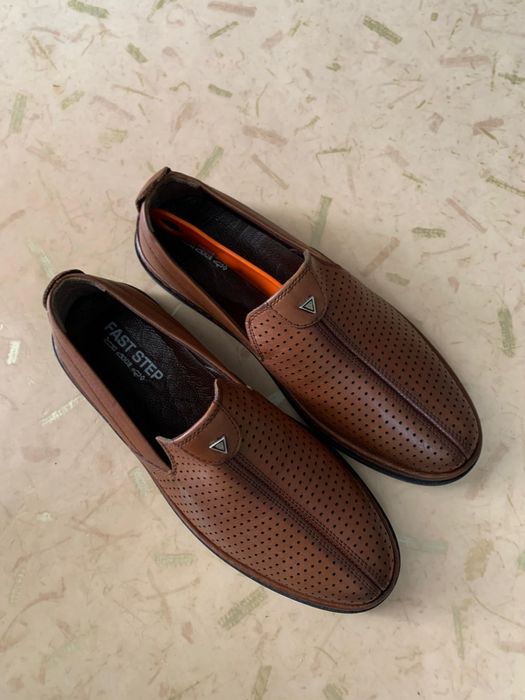 Новые мужские туфли