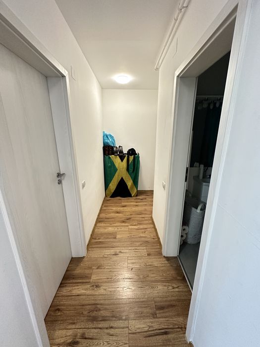 Apartament de vanzare 2 camere, parcare inclusa in pret.